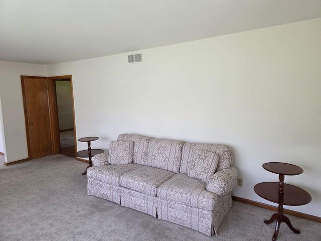 824 High Street, Hobart, IN 46342