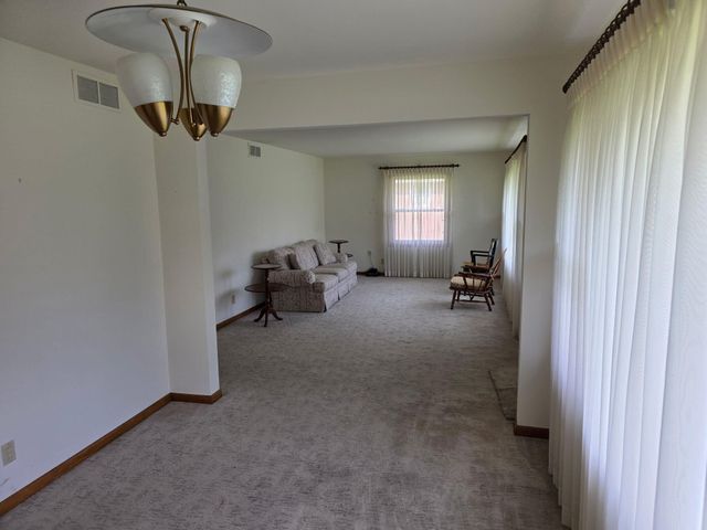 824 High Street, Hobart, IN 46342
