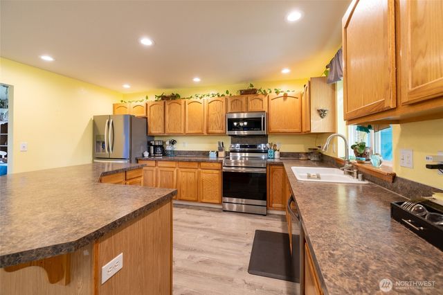 7332 183rd Avenue SW, Rochester, WA 98579