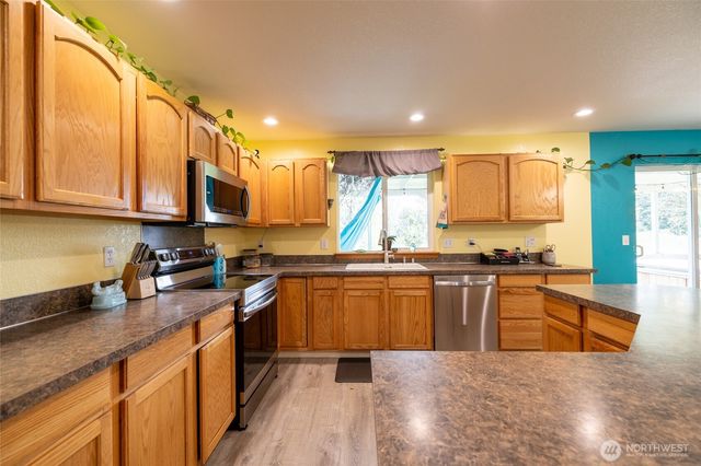 7332 183rd Avenue SW, Rochester, WA 98579