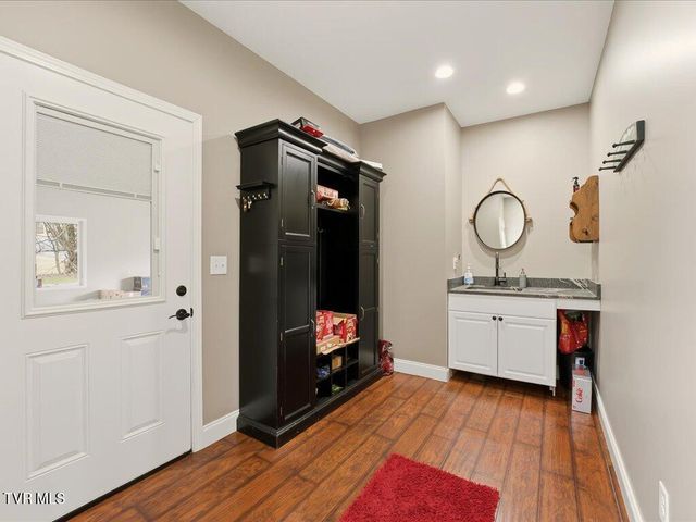 5017 Serenity Drive, Mooresburg, TN 37811