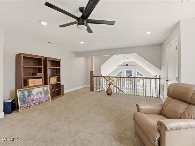 5017 Serenity Drive, Mooresburg, TN 37811