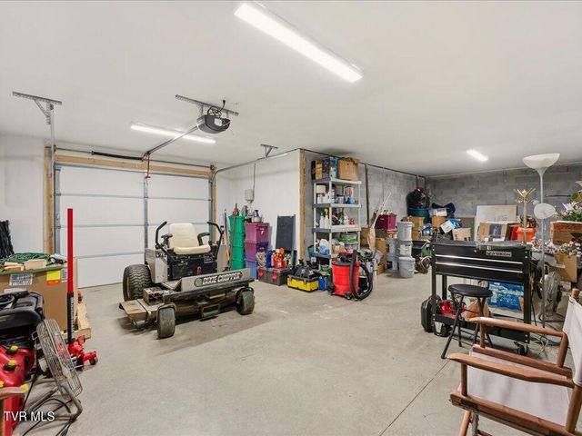 5017 Serenity Drive, Mooresburg, TN 37811