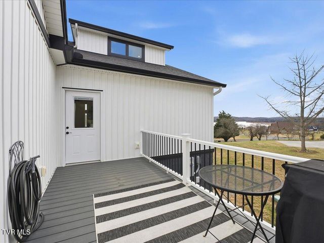 5017 Serenity Drive, Mooresburg, TN 37811