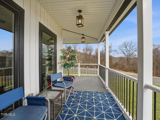 5017 Serenity Drive, Mooresburg, TN 37811