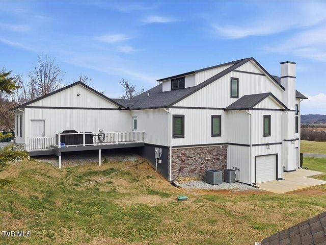 5017 Serenity Drive, Mooresburg, TN 37811