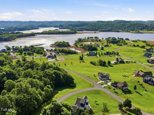 5017 Serenity Drive, Mooresburg, TN 37811