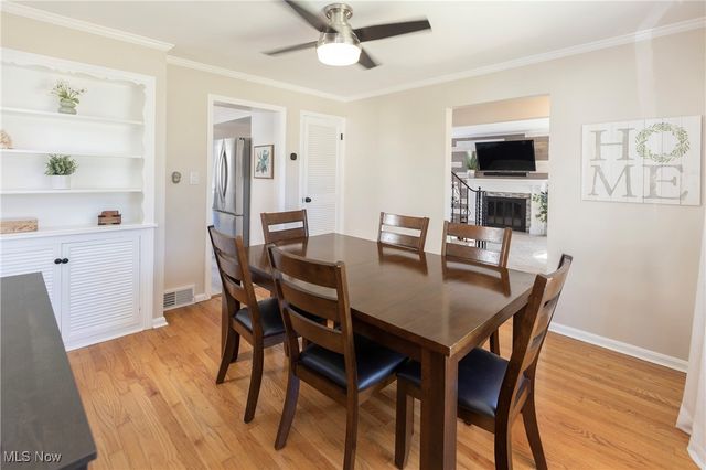 2783 Hampton Road, Rocky River, OH 44116