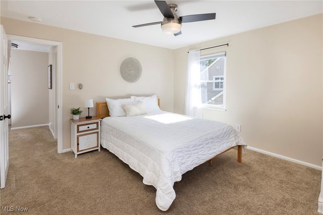 2783 Hampton Road, Rocky River, OH 44116