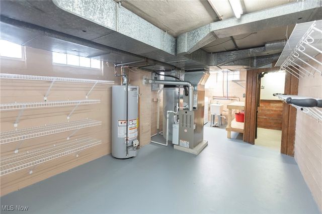 2783 Hampton Road, Rocky River, OH 44116