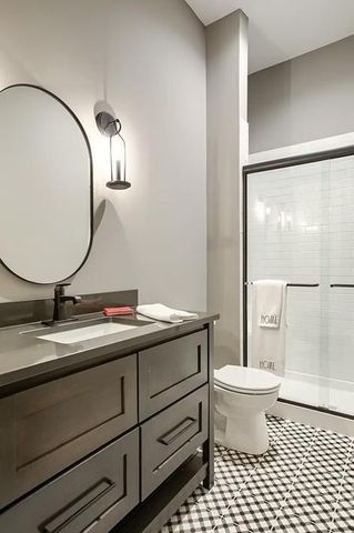 18620 Reinhardt Street, Overland Park, KS 66085