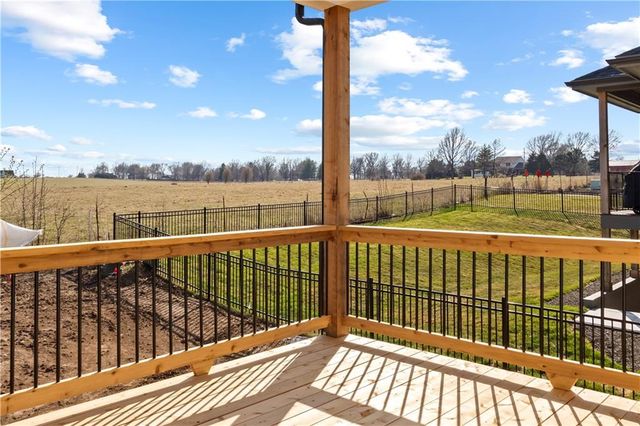 18620 Reinhardt Street, Overland Park, KS 66085