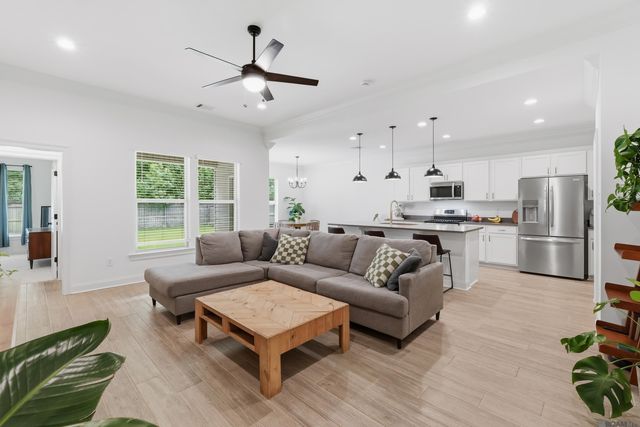 17047 Shearwater Trace, Prairieville, LA 70769