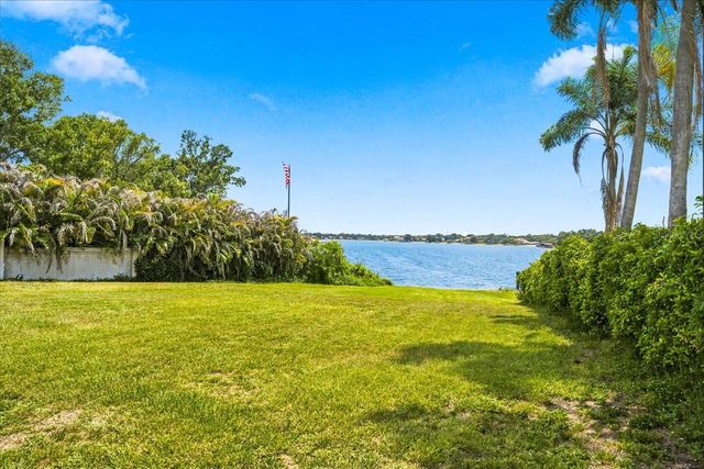 12002 WATERSIDE COURT, Tampa, FL 33612