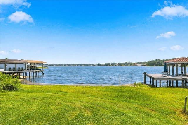12002 WATERSIDE COURT, Tampa, FL 33612