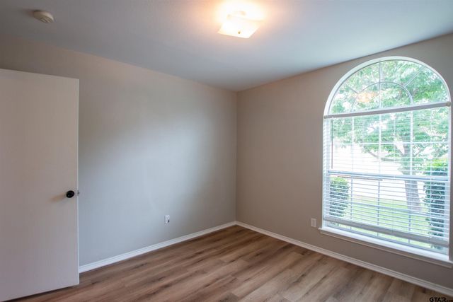 112 Ken Cir, Flint, TX 75762