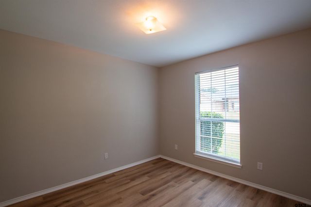112 Ken Cir, Flint, TX 75762
