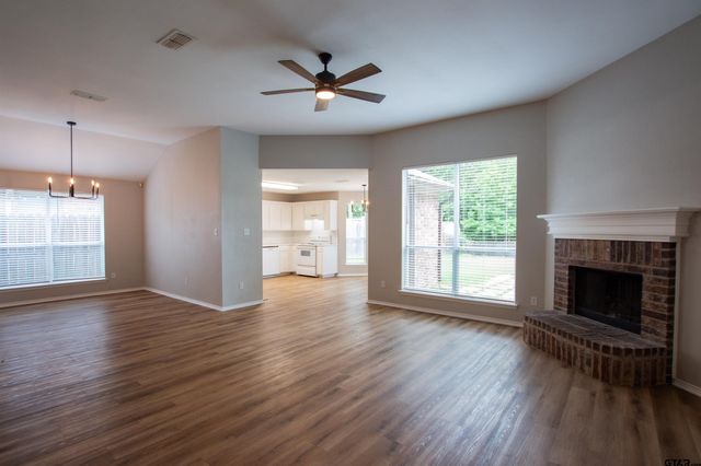 112 Ken Cir, Flint, TX 75762
