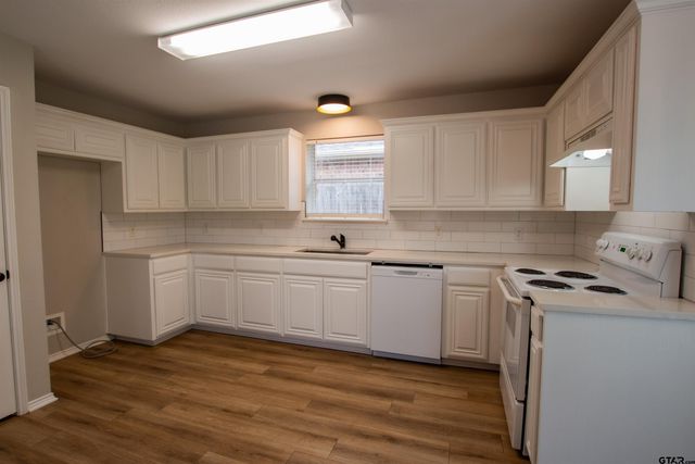 112 Ken Cir, Flint, TX 75762
