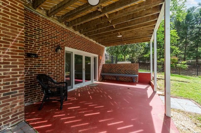 25 Saint Andrews Court, Durham, NC 27707