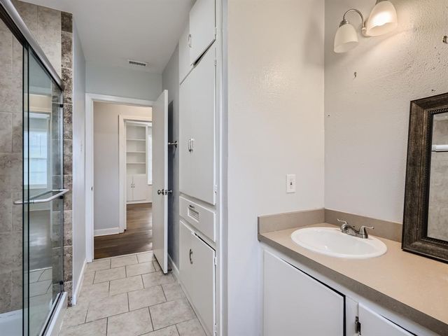1204 E 31st ST, Austin, TX 78722