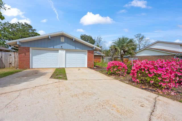 5 NW Cinderella Court, Fort Walton Beach, FL 32547