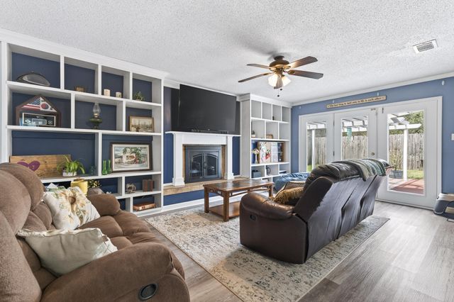 5 NW Cinderella Court, Fort Walton Beach, FL 32547