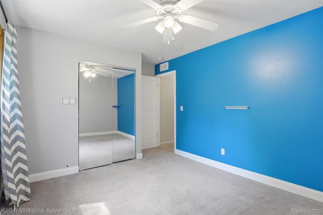 17690 Colgate Street, Dearborn Heights, MI 48125