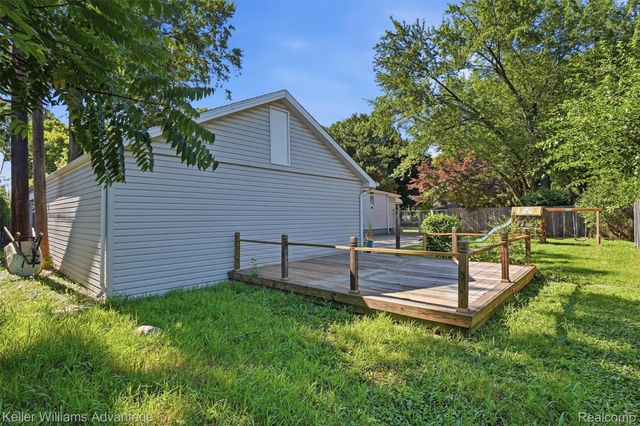 17690 Colgate Street, Dearborn Heights, MI 48125