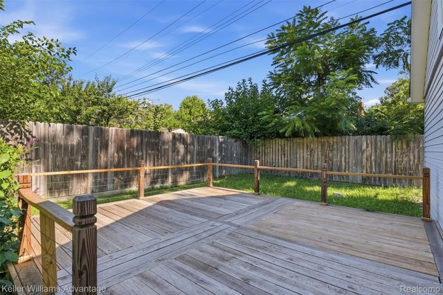 17690 Colgate Street, Dearborn Heights, MI 48125