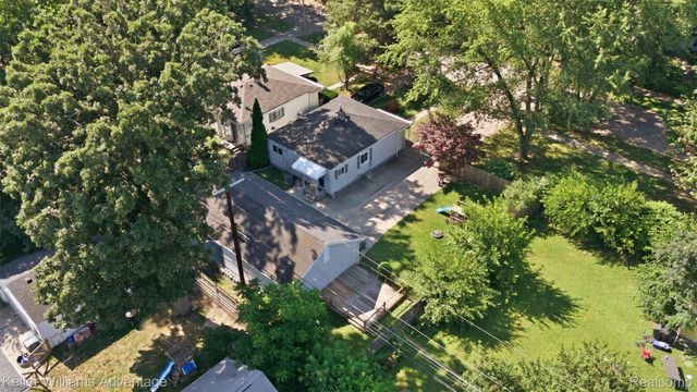 17690 Colgate Street, Dearborn Heights, MI 48125