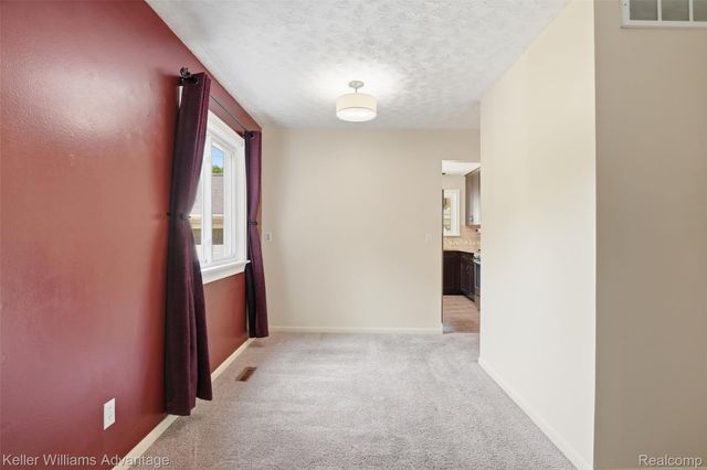 17690 Colgate Street, Dearborn Heights, MI 48125