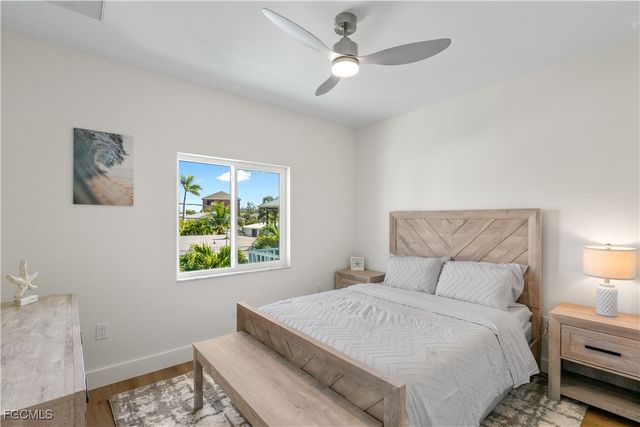 250 Pearl ST, Fort Myers Beach, FL 33931