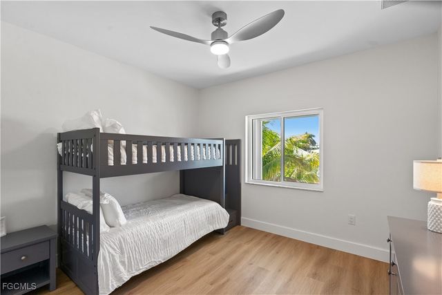 250 Pearl ST, Fort Myers Beach, FL 33931