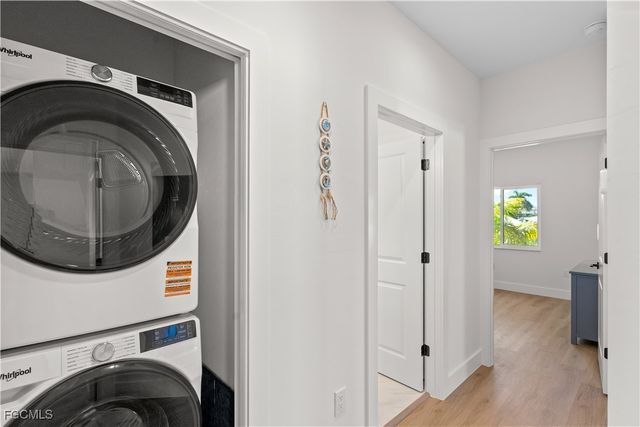 250 Pearl ST, Fort Myers Beach, FL 33931