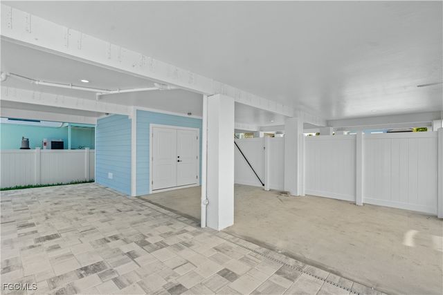 250 Pearl ST, Fort Myers Beach, FL 33931