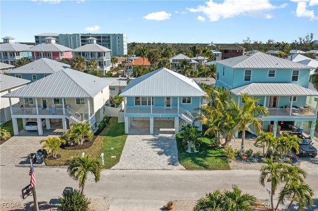250 Pearl ST, Fort Myers Beach, FL 33931
