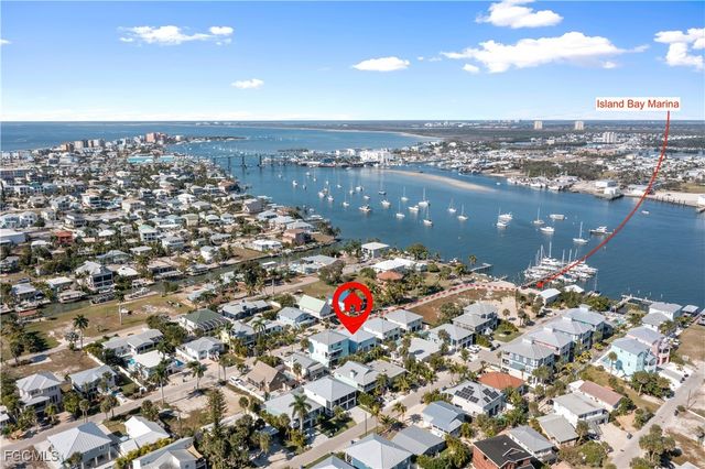 250 Pearl ST, Fort Myers Beach, FL 33931