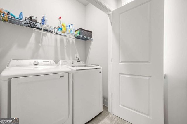 6256 TRICKLE Bend, Atlanta, GA 30349