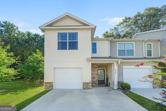 6256 TRICKLE Bend, Atlanta, GA 30349