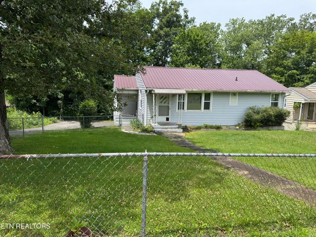 2101 NW Chillicothe St, Knoxville, TN 37921