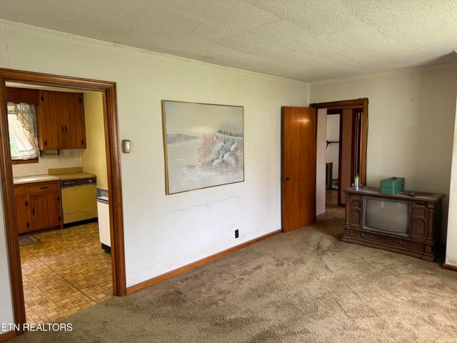 2101 NW Chillicothe St, Knoxville, TN 37921