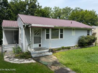 2101 NW Chillicothe St, Knoxville, TN 37921