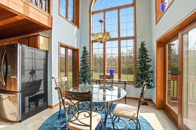 909 Township Rd 243, Fostoria, OH 44830