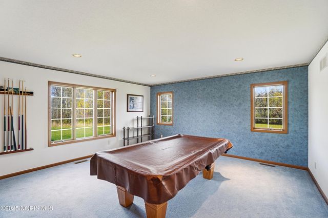 909 Township Rd 243, Fostoria, OH 44830