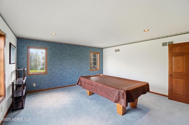 909 Township Rd 243, Fostoria, OH 44830