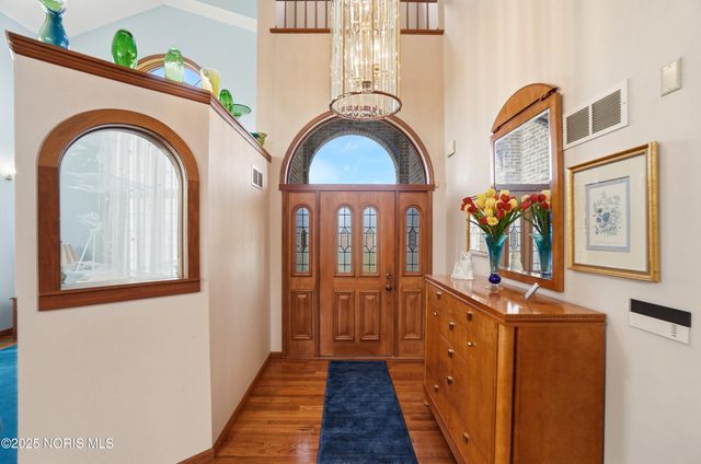 909 Township Rd 243, Fostoria, OH 44830