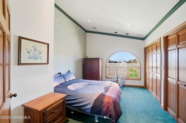 909 Township Rd 243, Fostoria, OH 44830