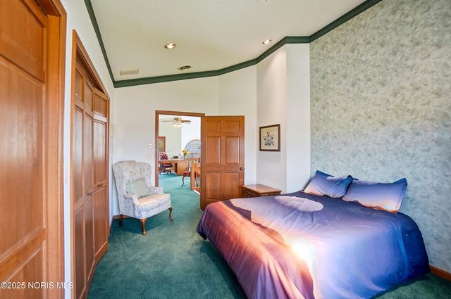 909 Township Rd 243, Fostoria, OH 44830