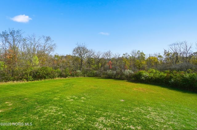 909 Township Rd 243, Fostoria, OH 44830